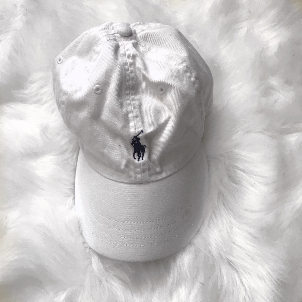 POLO WITHE HAT